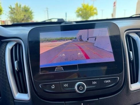 Used 2024 Chevrolet Malibu LT FWD image 18