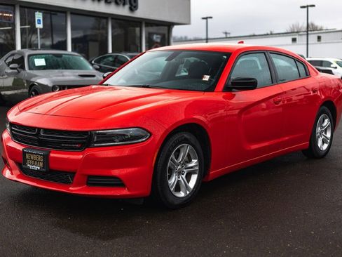 Used 2023 Dodge Charger SXT image 5