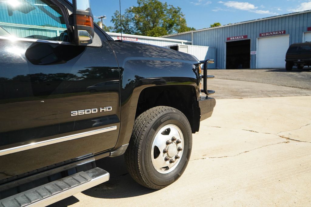 Used 2019 Chevrolet Silverado 3500 LTZ w/ Duramax Plus Package AWD/4WD image 20