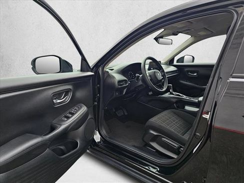 Used 2026 Honda HR-V LX image 18