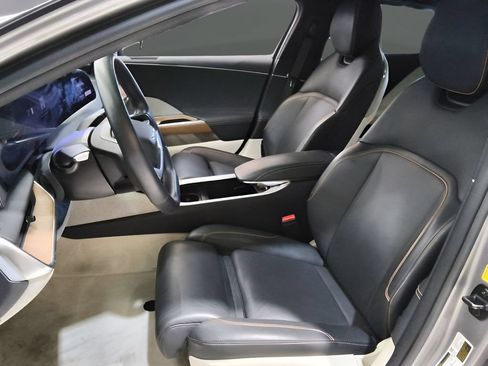 Used 2024 Lucid Air Touring AWD/4WD image 12