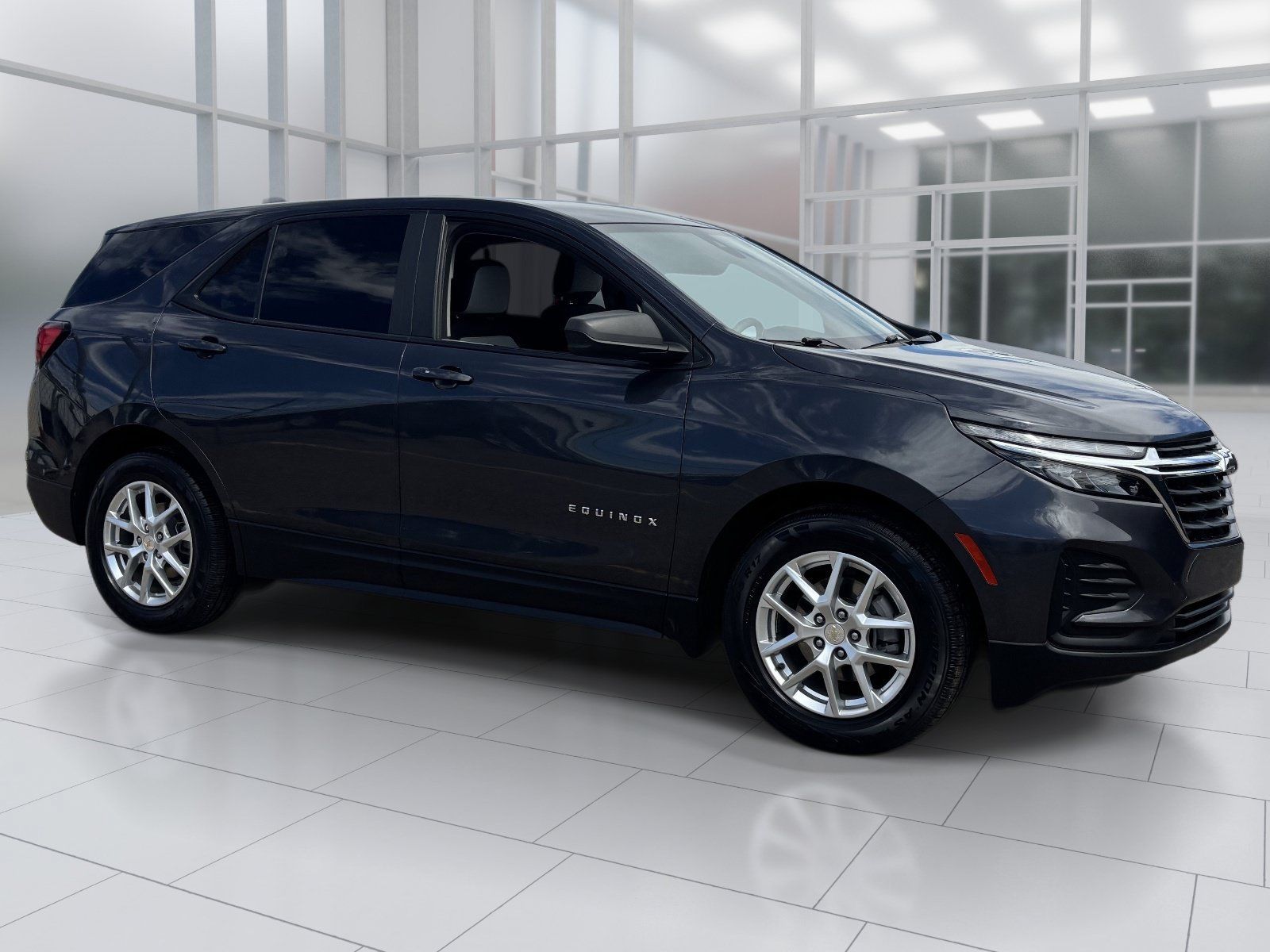 Used 2022 Chevrolet Equinox LS w/ LS Convenience Package FWD image 8