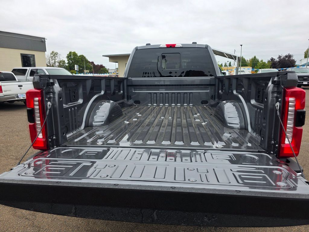 New 2026 Ford F350 Lariat w/ Chrome Package AWD/4WD image 29