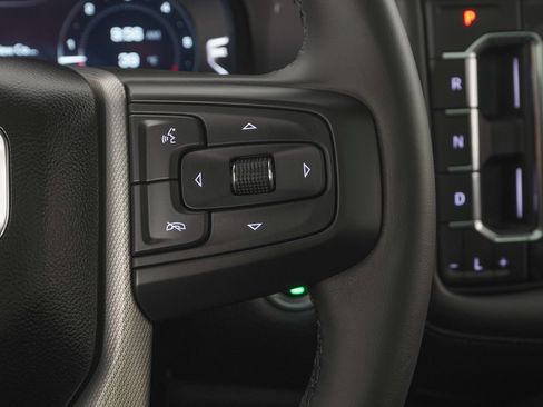 Used 2023 GMC Yukon Denali image 23