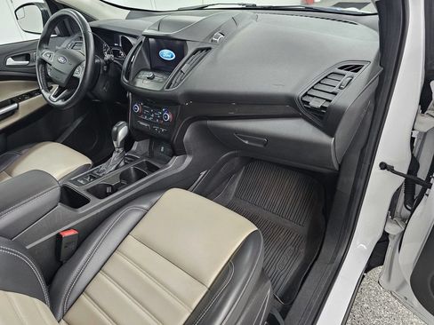 Used 2019 Ford Escape SEL AWD/4WD image 12
