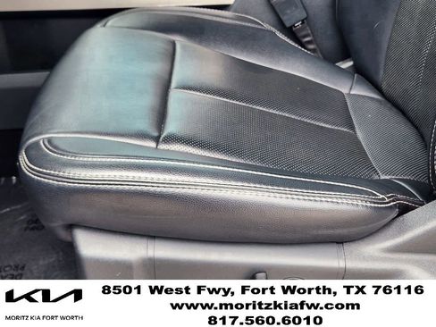 Used 2022 Ford F250 Lariat w/ Black Appearance Package AWD/4WD image 23