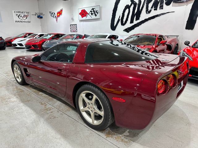 Used 2003 Chevrolet Corvette Coupe w/ Preferred Equipment Group RWD image 31