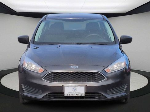 Used 2018 Ford Focus S image 3
