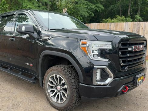 Used 2021 GMC Sierra 1500 AT4 w/ AT4 Preferred Package AWD/4WD image 13