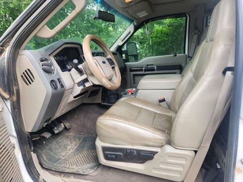 Used 2010 Ford F250 Lariat AWD/4WD image 11
