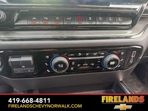 Used 2023 Chevrolet Silverado 1500 ZR2 image 39