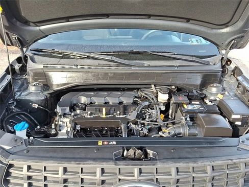 Used 2022 Hyundai Venue SE image 27