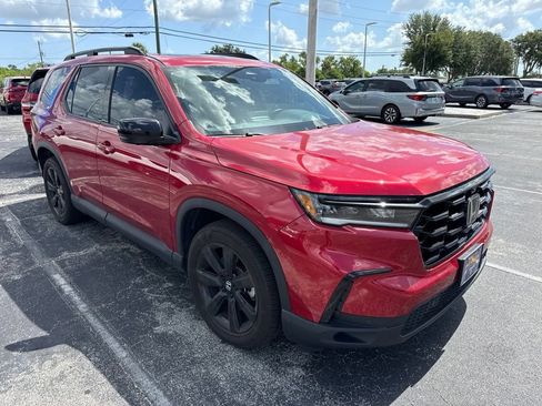 Used 2025 Honda Pilot Black Edition image 2