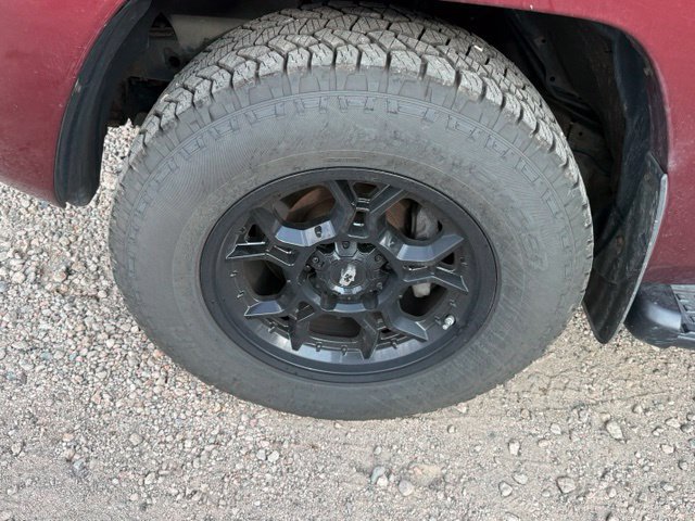 Used 2005 Toyota 4Runner Sport AWD/4WD image 10