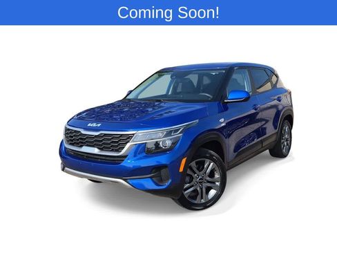 Used 2022 Kia Seltos LX AWD/4WD image 1