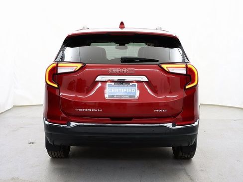 Certified 2024 GMC Terrain SLT w/ Tech Package image 7