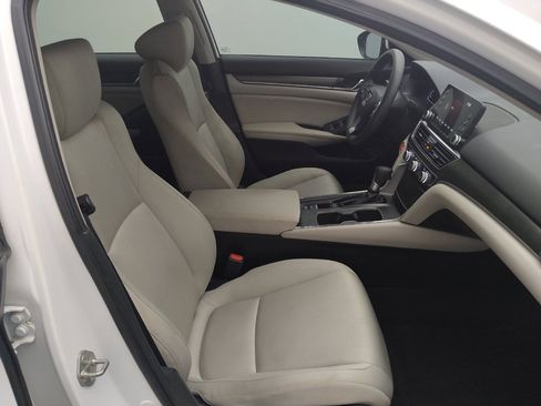 Used 2019 Honda Accord LX image 21