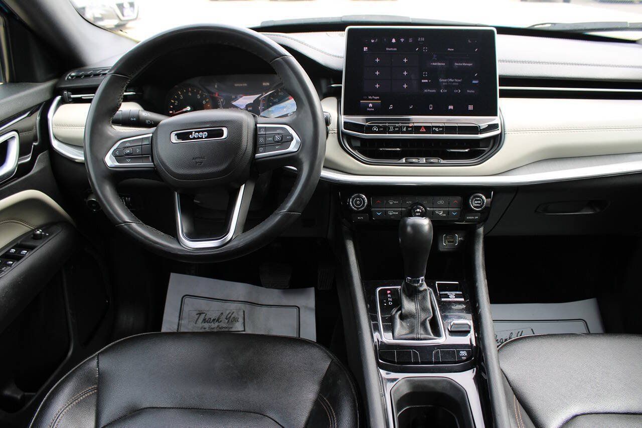 Used 2024 Jeep Compass Limited AWD/4WD image 10
