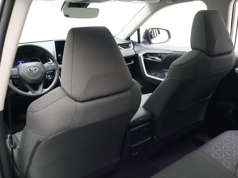 Used 2023 Toyota RAV4 XLE w/ Convenience Package FWD image 20