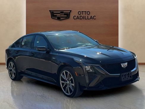 Certified 2025 Cadillac CT5 V w/ Technology Package image 7