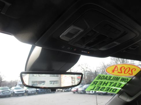 Used 2024 Chevrolet Silverado 1500 ZR2 w/ Technology Package image 46