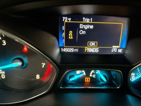 Used 2017 Ford Escape SE FWD image 13