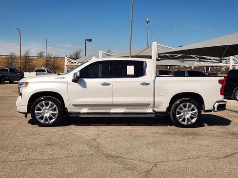 Certified 2024 Chevrolet Silverado 1500 High Country w/ High Country Premium Package image 4