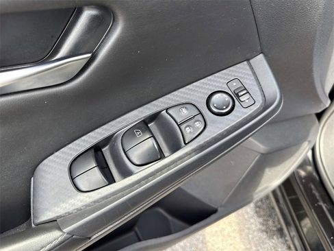 Used 2024 Nissan Sentra SV image 11