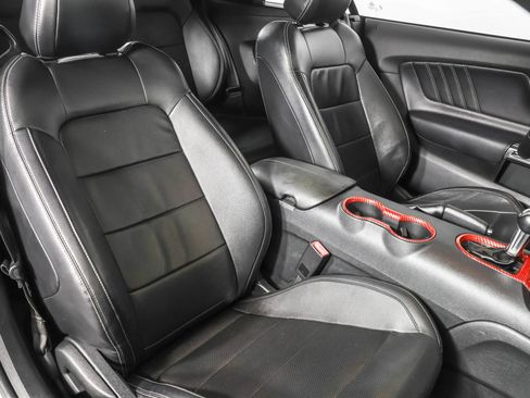 Used 2022 Ford Mustang Premium RWD image 41
