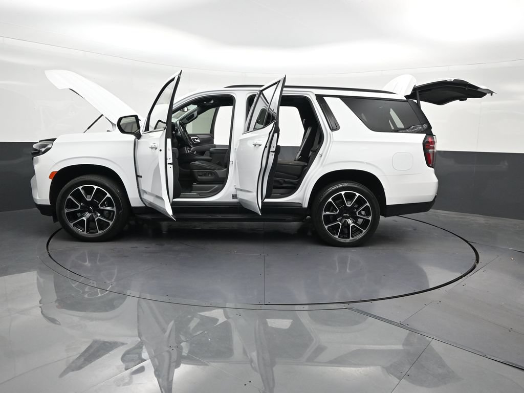 Used 2024 Chevrolet Tahoe RST RWD image 34