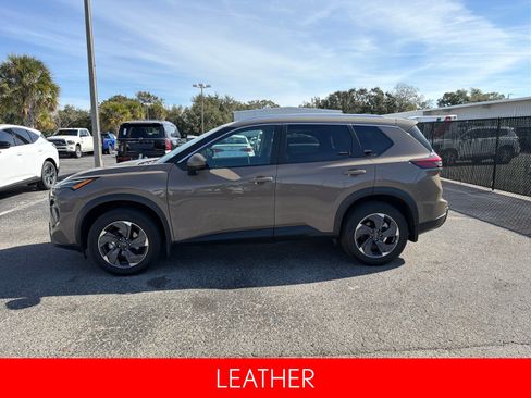 Certified 2025 Nissan Rogue SV w/ SV Premium Package image 6