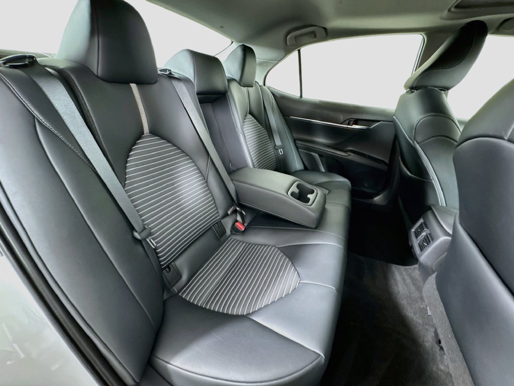 Used 2020 Toyota Camry SE w/ Audio Package FWD image 28