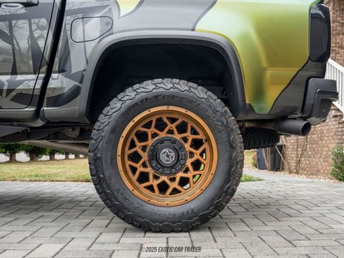 Used 2017 Chevrolet Colorado ZR2 w/ LPO, Premium Interior Package image 74