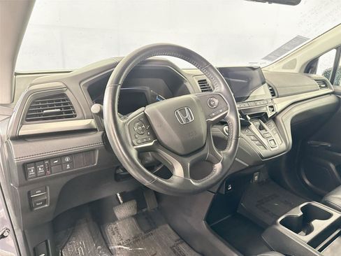 Used 2024 Honda Odyssey EX-L image 4