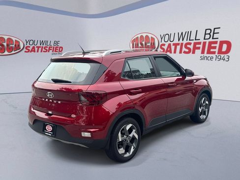 Certified 2024 Hyundai Venue Limited FWD image 6