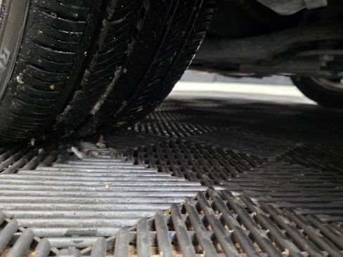 Used 2013 Toyota Prius Three image 29