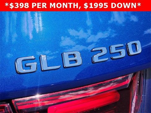 Certified 2025 Mercedes-Benz GLB 250 4MATIC image 14