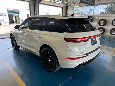 Used 2023 Lincoln Corsair AWD w/ Equipment Group 101A image 4