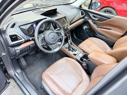 Used 2019 Subaru Forester Touring w/ Popular Package #3 image 8