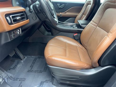 Used 2022 Lincoln Aviator Reserve w/ Equipment Group 201A image 26