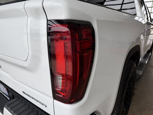 Used 2022 GMC Sierra 1500 Denali image 16