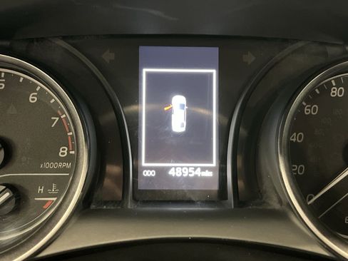 Used 2024 Toyota Camry SE image 14