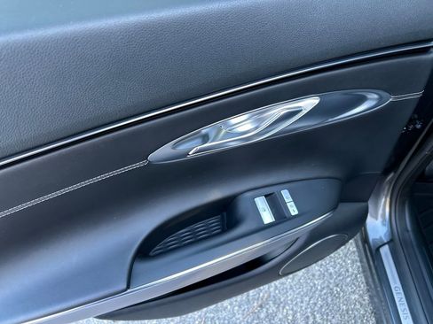 Used 2024 Genesis GV70 2.5T w/ Advanced Package image 24