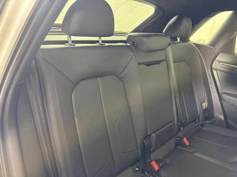 Used 2021 Audi Q3 2.0T Premium image 27