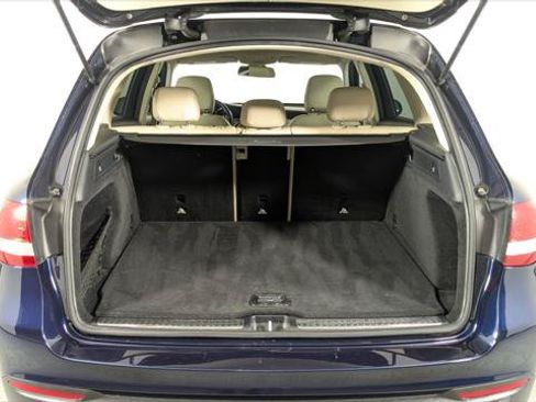 Used 2017 Mercedes-Benz GLC 300 4MATIC image 17