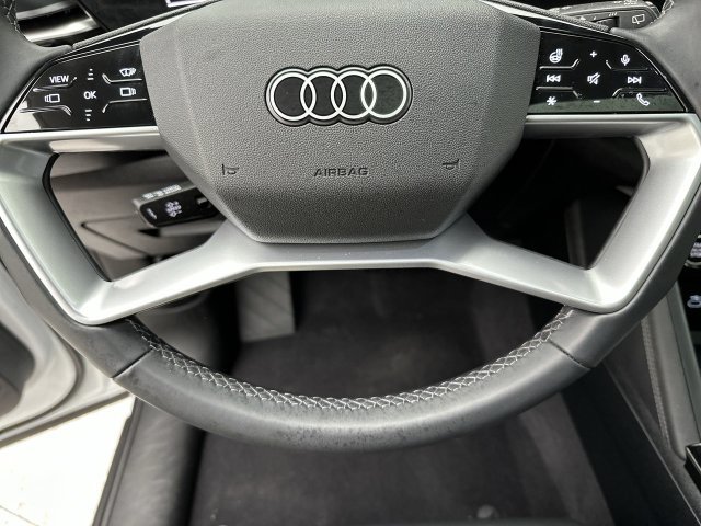 Used 2025 Audi Q5 Premium Plus w/ Premium Plus AWD/4WD image 14