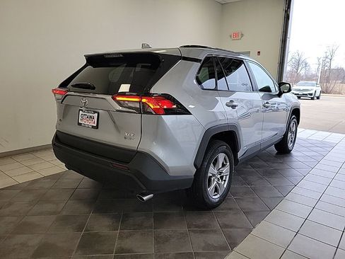 Used 2025 Toyota RAV4 XLE image 5