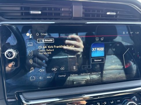 Used 2024 GMC Sierra 1500 AT4X image 26