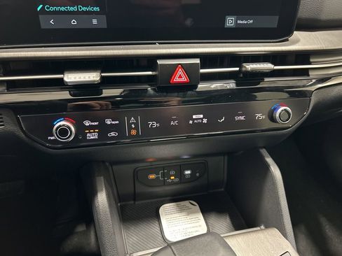 New 2026 Kia Sportage X-Line w/ X-Line Technology Package image 24