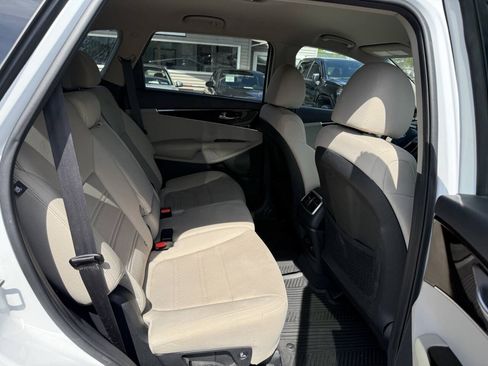 Used 2020 Kia Sorento S AWD/4WD image 13
